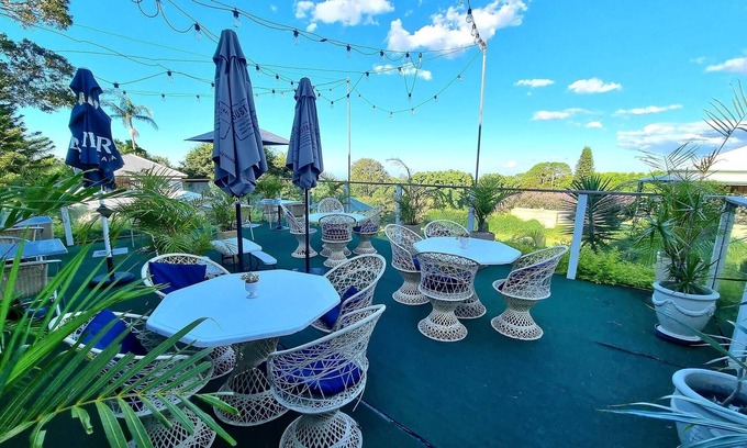 North Tamborine Hotel | The Manor