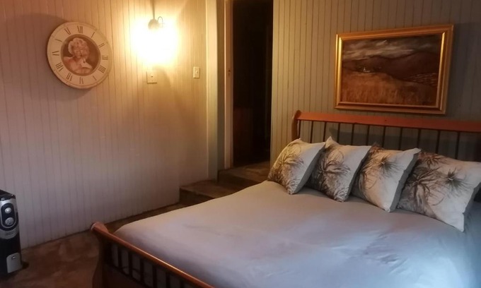 Valhalla Bed & Breakfast | The Marilyn Room