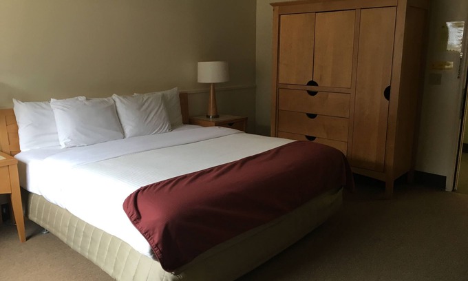 Montrose Hotel | The Montrose Hotel