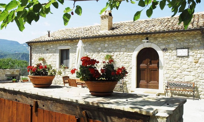 Bomba Apartment | The Mulberry Tree Apartment