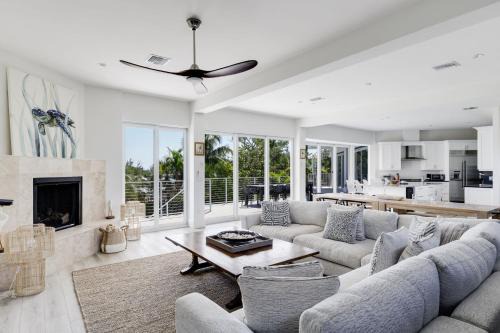 Wulfert House | The Narrows- Executive Bayfront Estate on Captiva