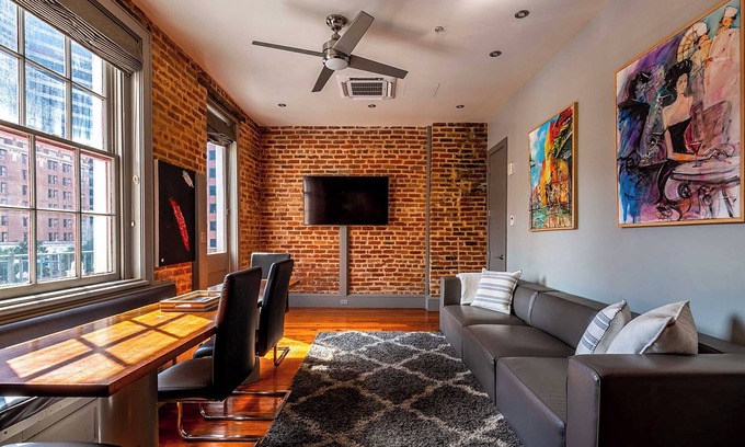 Central Business District Condo | The Natchez Near FQ - Private Balcony! Heated Pool in Courtyard, Family Friendly