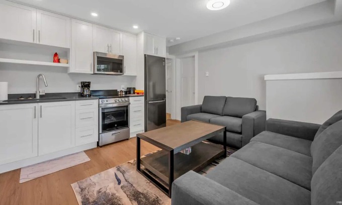 Uptown House | The New West Nest