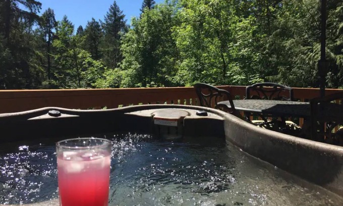 Cedar Hills Cottage | The "Old Barn" in the woods. Peace, Romance, Ahhh