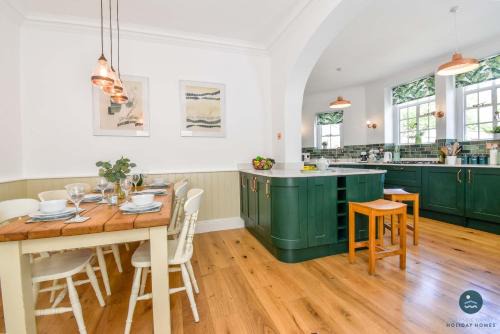 Upwey House | The Old Chapel - Exclusive Retreat