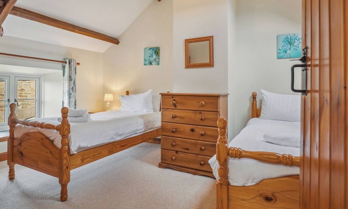Margam Apartment | The Old Cow Shed Cottage