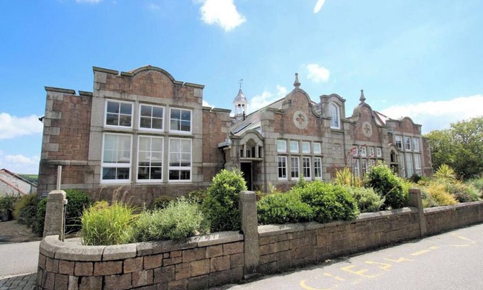 Mylor Churchtown Condo | The Old English Rooms