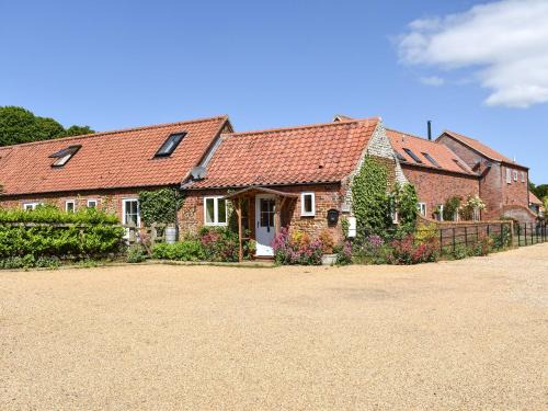Snettisham House | The Old Paybarn - Uk39378