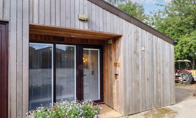 Allgreave Cottage | THE OLD SHIPPON, pet friendly in Sutton Near Macclesfield