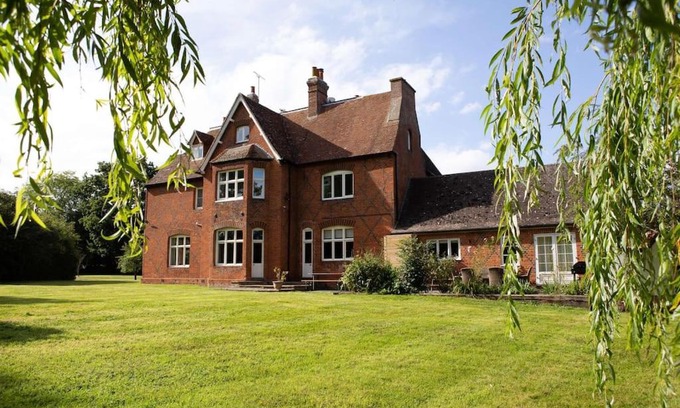 Brandeston House | The Old Vicarage - sleeps 20