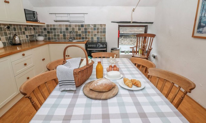Castleton Cottage | The Old Workshop
