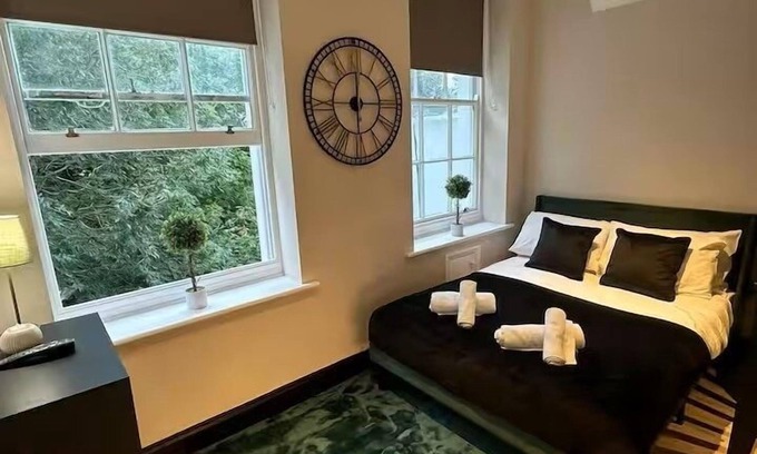 Brighton Apartment | The Olive Suite | Brighton Central | 1 Bed
