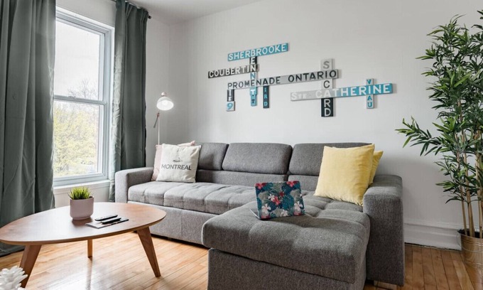 Maisonneuve Apartment | The Olympic 7 | Steps from Stadium, Food Market & Metro!