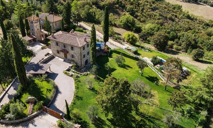 Radda in Chianti Villa | The Only Luxury Villa Just a 3-Minute Walk from Radda in Chianti