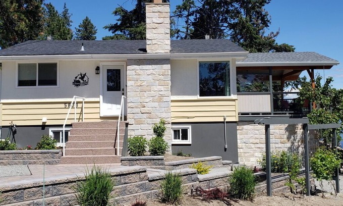 Central Okanagan House | The Orchard House, Your Home in Peachland, BC in the Central Okanagan