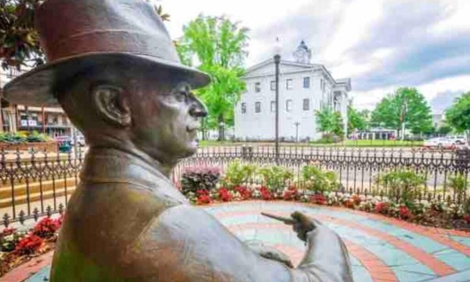 Oxford House | The Oxford Manor, walk to The Grove