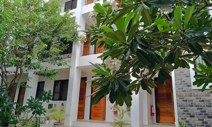 Muntinlupa Hotel | The Palines Apartment Hotel near Brittany Palazzo, Evia Mall Alabang