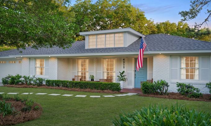 East Beach House | The Palm - East Beach Private Retreat - Saltwater Pool, Hot Tub, Beach Access!