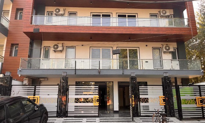 Gurugram Hotel | The Palm Studio