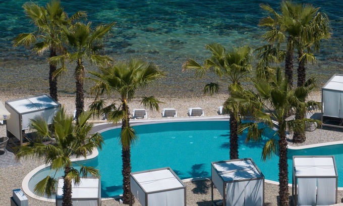 Tkon Villa | The Palms Resort - Villa President Beach I
