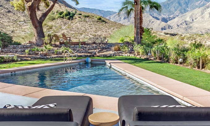 Araby Commons Villa | The Peach Residence