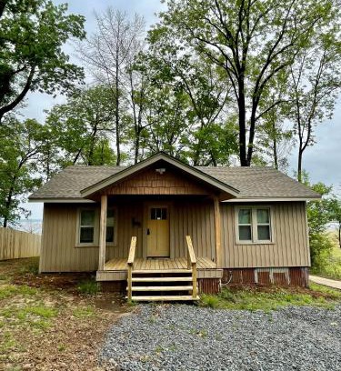 Farmerville House | The Pelicans Nest