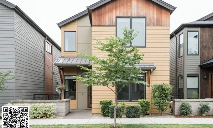 Eugene House | THE PENDLETON – WALKABLE/ARCADE LOFT/MODERN/LIGHT