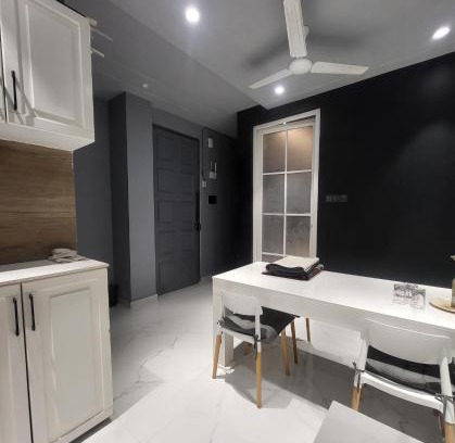 Allahabad Apartment | The Penthouse