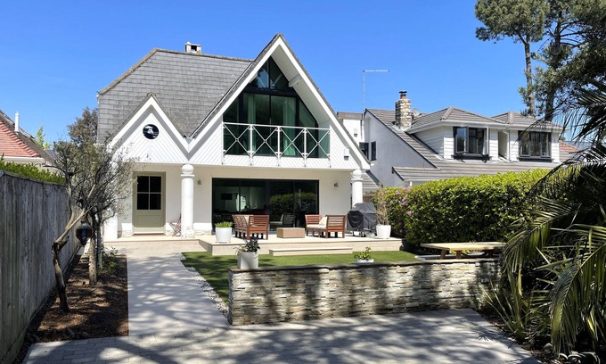 Sandbanks House | The perfect summer retreat on the Sandbanks Peninsula