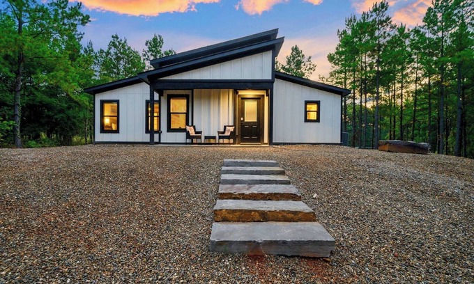 Pickens Cabin | The Pickleball Pines