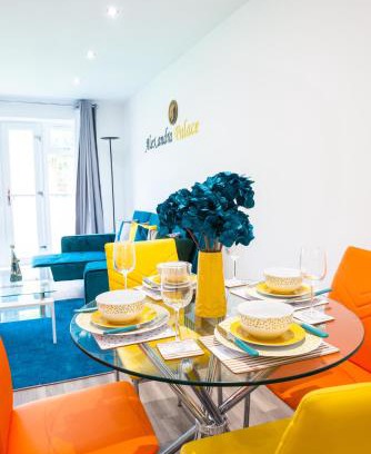Hatfield Apartment | The 'Pinky' - Modern 1 Bed Apartment in Hatfield - FREE Parking - Near Uni, Business Park & town centre - Big savings on Long stays