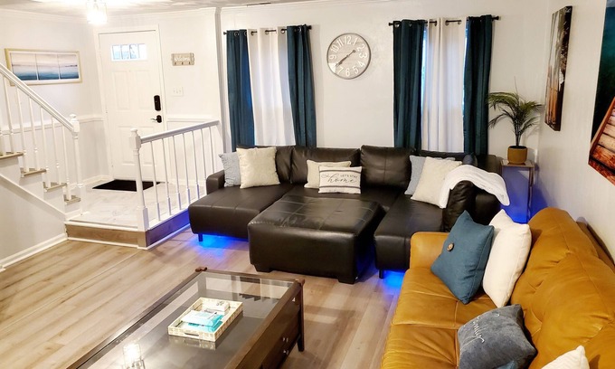 Norfolk - Virginia Beach House | The Point ⭐️ 3B Retreat Home by VB Town Center