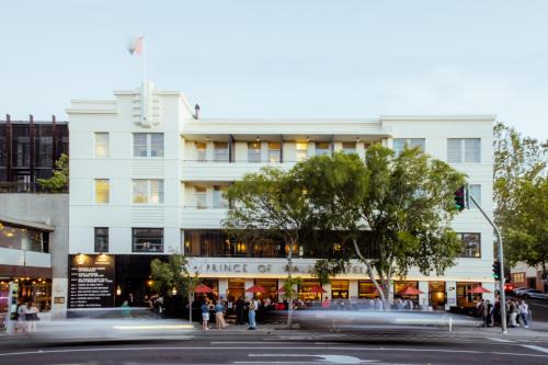 St Kilda Hotel | The Prince