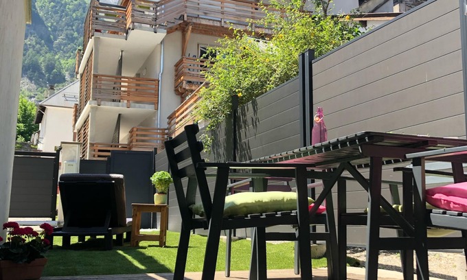 Le Bourg-d'Oisans Apartment | THE PTITCOEUR GITE 💕