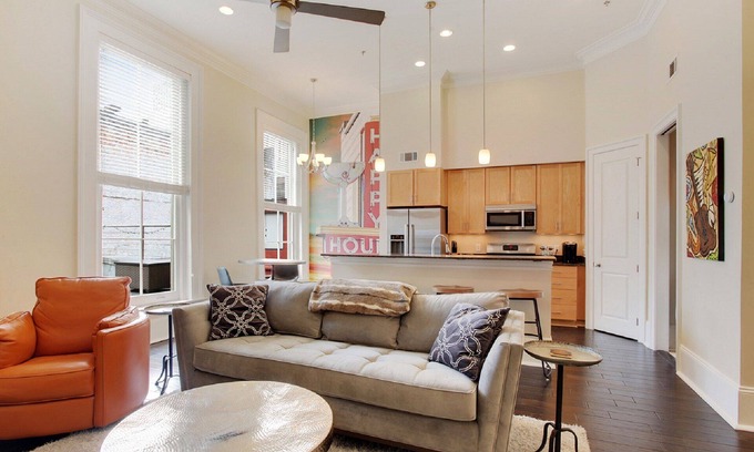 Central Business District House | The Pulse- in the Heart of the Big Easy! French Quarter, Superdome, Streetcar