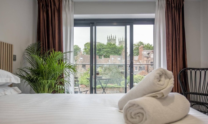 Bootham Apartment | The Quadrant - The Carillon Suite