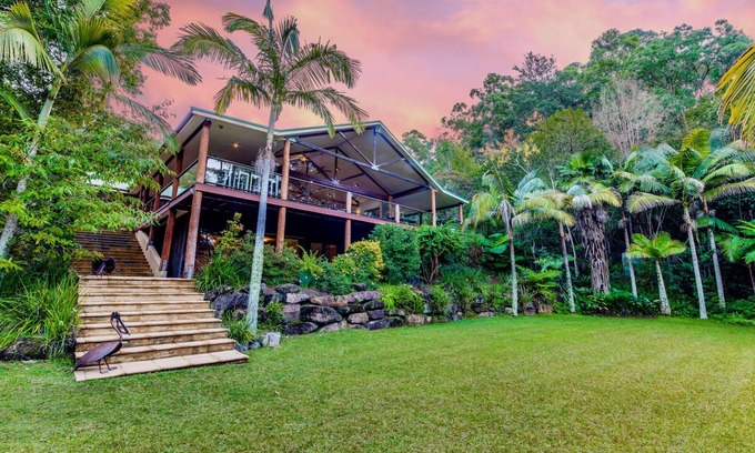Martinsville House | The Quarry Retreat, Hidden Oasis near The Hunter