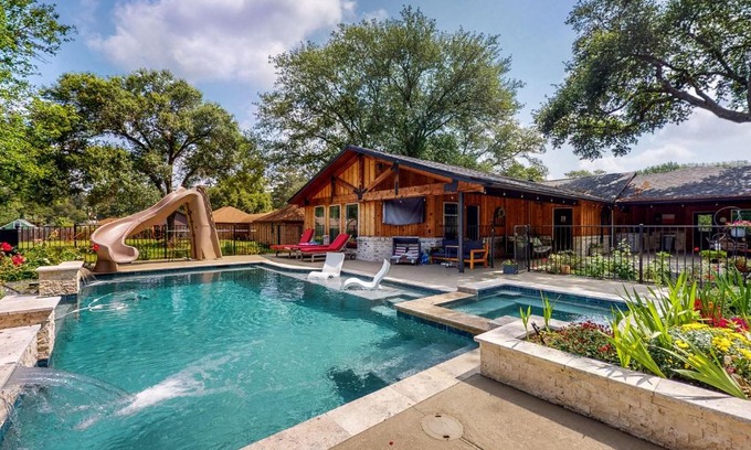 Tomball House | The Quinn House