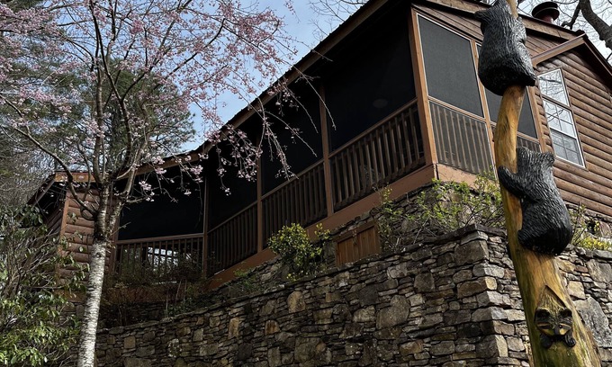 Lake Toxaway Cabin | The Red Roof Inn Cabin - Westridge