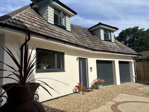 Ferndown House | The Retreat