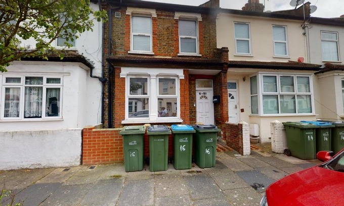 Plumstead Apartment | The Rock Apartments II