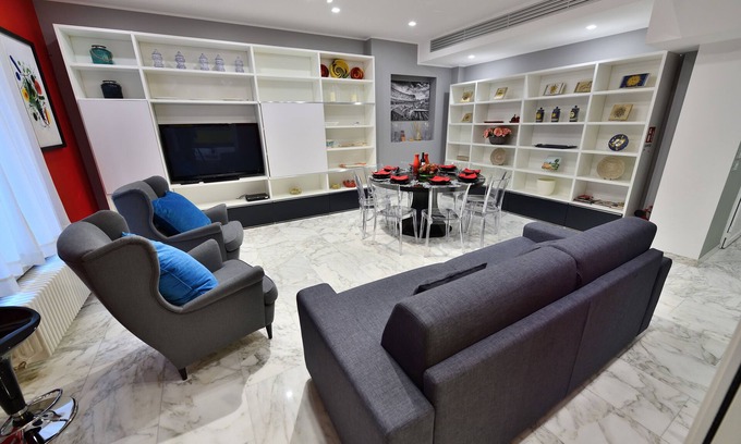 Rione IV Campo Marzio Apartment | The Roman Residence.