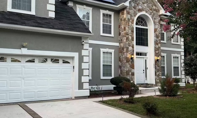 Fort Washington House | The Royal Estate