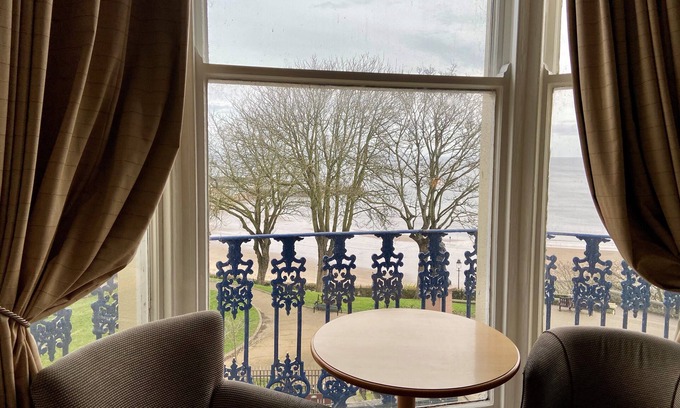 Scarborough City Centre Hotel | The Royal Hotel