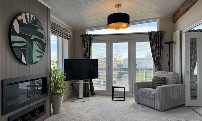 St. Andrews Cottage | The Saltire Lodge that sleeps 6 guests in 3 bedrooms