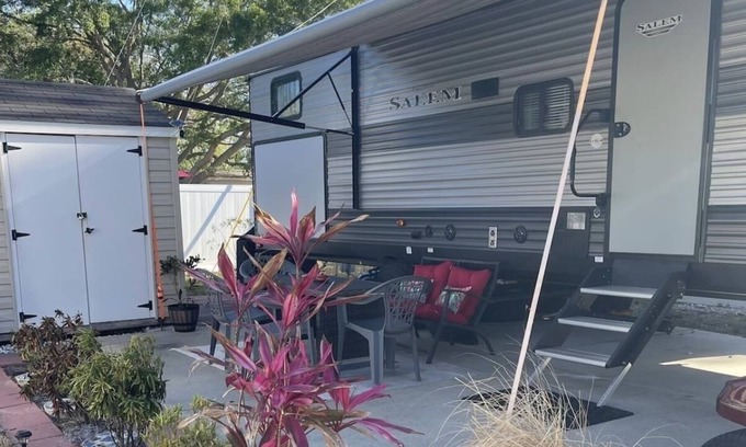Bayshore Gardens House | The Salty Camper FL- Relax in paradise