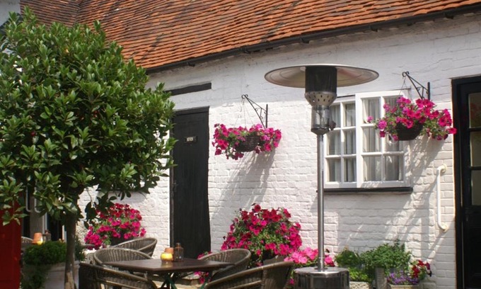 Amersham Hotel | THE SARACENS HEAD INN