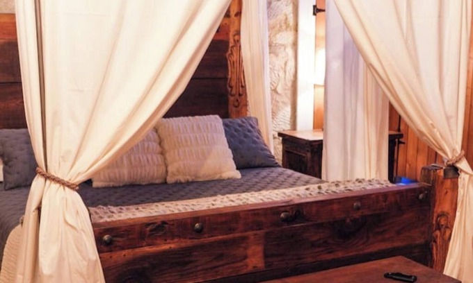 North Powder Apartment | The Scandinavian West Hall—Near Anthony Lakes!
