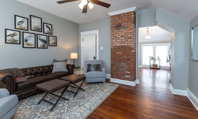 Richmond Apartment | The Scholars Apartment is a freshly renovated 2bedroom 1bath downtown Richmond apartment