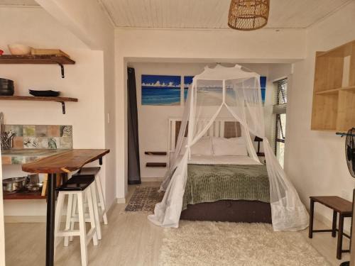 Summerstrand Apartment | The Seabird Cottage